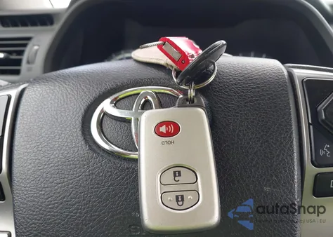 2014 Toyota 4Runner Limited z USA, uszkodzony, nr VIN JTEBU5JR1E5195457